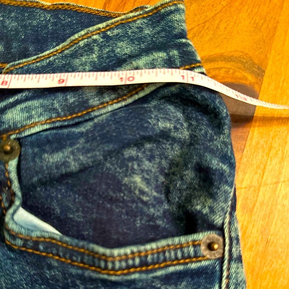 GJG Denim Distressed Blue Jeans (3) - Picture 10 of 10